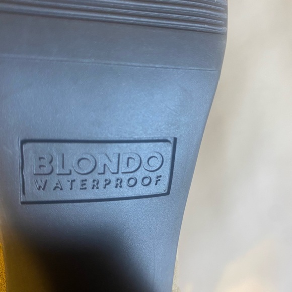 $179 NEW BLONDO Sadie Waterproof Bootie Taupe Suede Size 10 BLOCK HEEL SQAURE - Picture 11 of 14